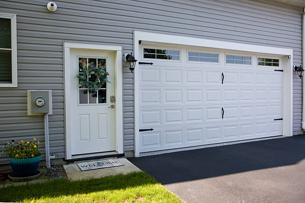 24/7 Emergency Garage Door experts in Resaca, GA